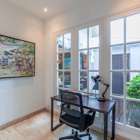 Mosan House - Unique Art-Filled Gem In Perfect Location A Short Walk From The Beach Or Seminyak Square Including Ac Office For Remote Working Eksteriør billede