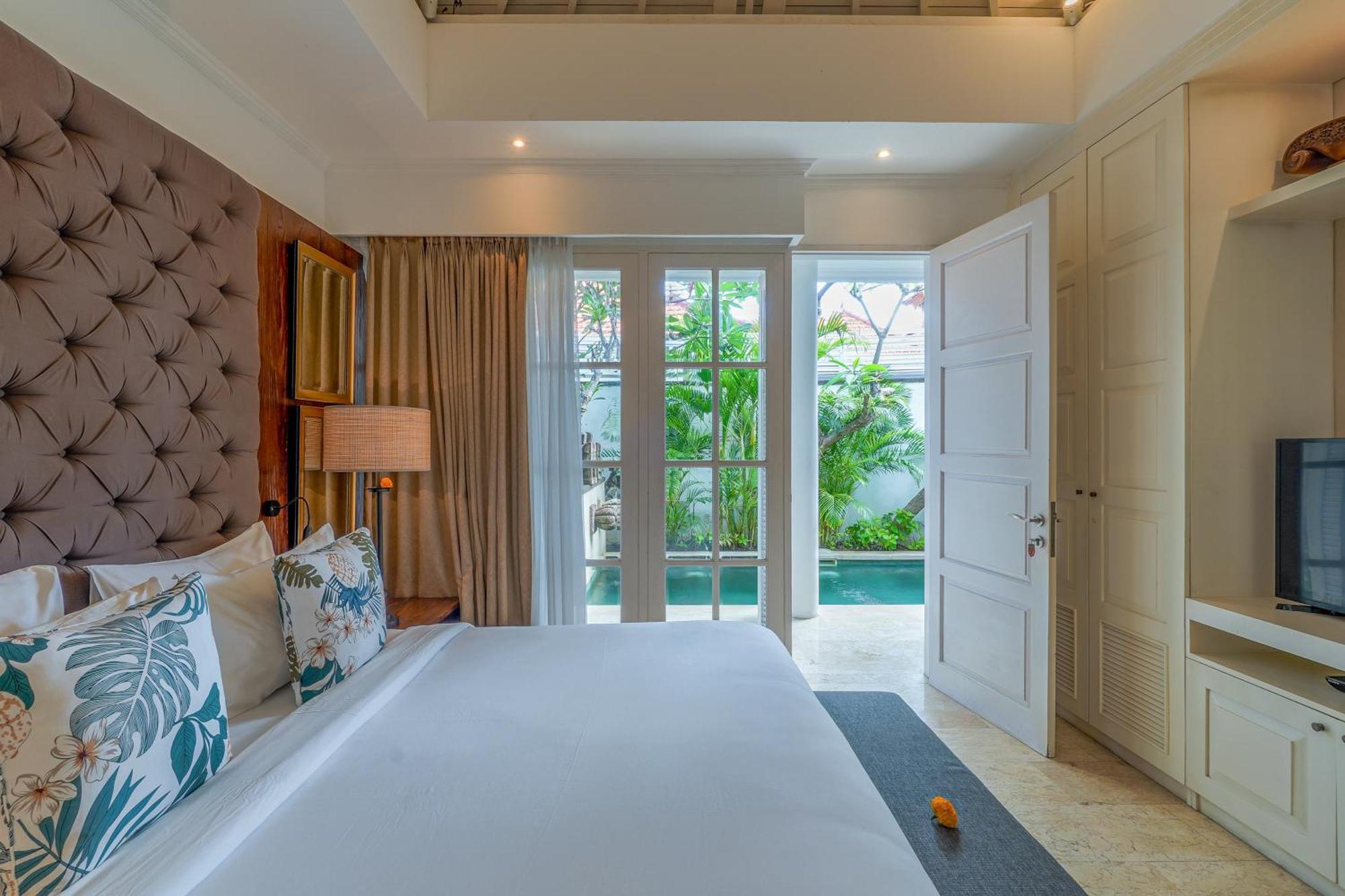 Mosan House - Unique Art-Filled Gem In Perfect Location A Short Walk From The Beach Or Seminyak Square Including Ac Office For Remote Working Eksteriør billede