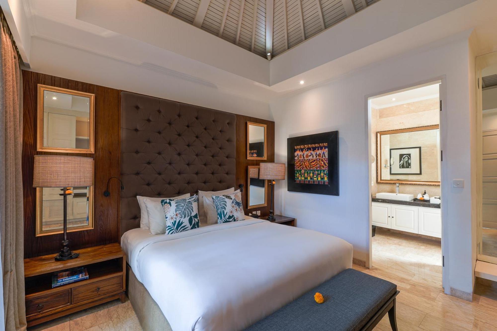 Mosan House - Unique Art-Filled Gem In Perfect Location A Short Walk From The Beach Or Seminyak Square Including Ac Office For Remote Working Eksteriør billede