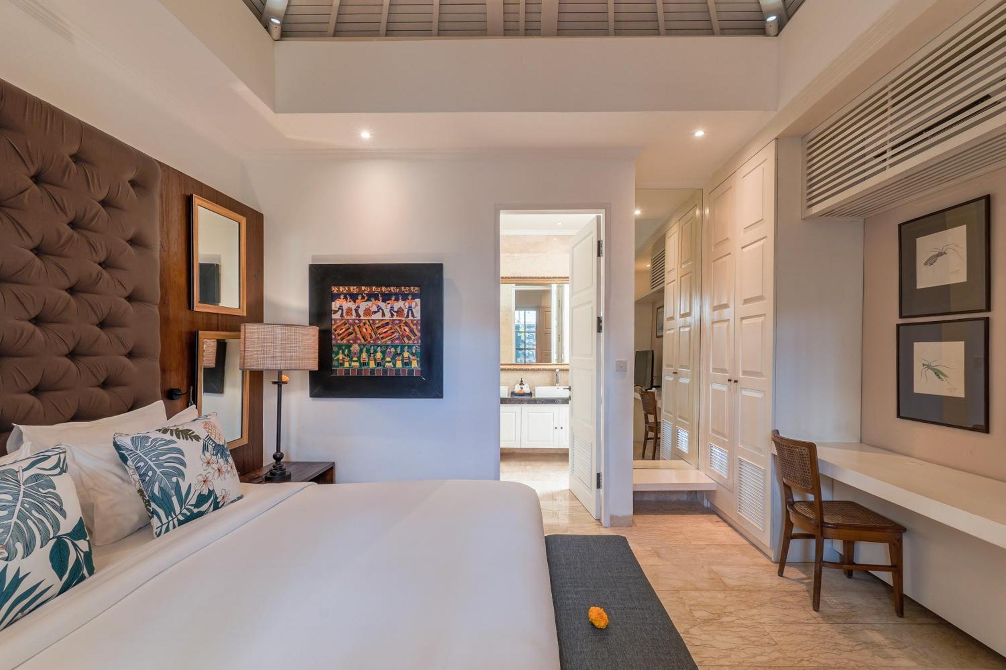 Mosan House - Unique Art-Filled Gem In Perfect Location A Short Walk From The Beach Or Seminyak Square Including Ac Office For Remote Working Eksteriør billede