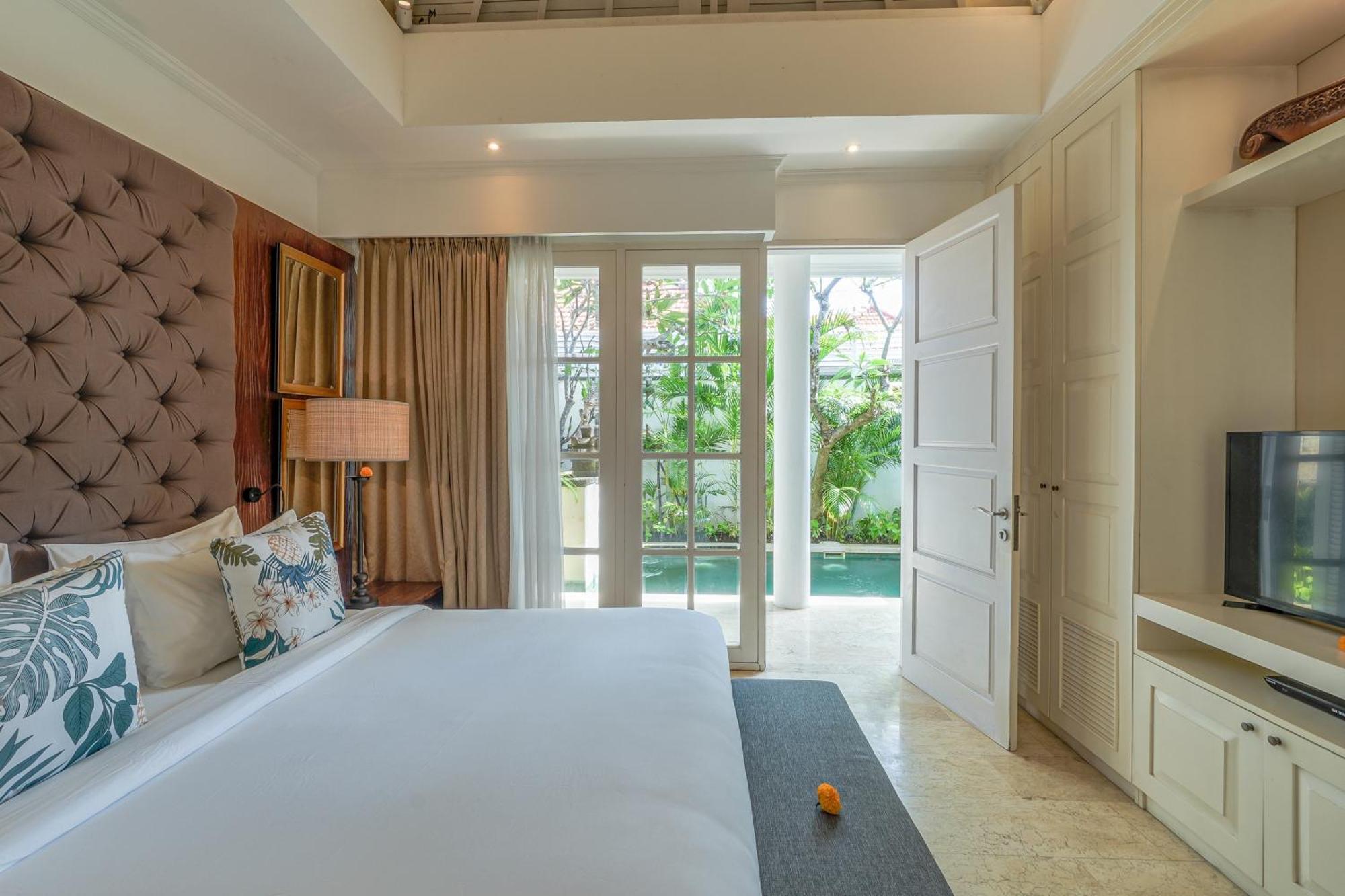 Mosan House - Unique Art-Filled Gem In Perfect Location A Short Walk From The Beach Or Seminyak Square Including Ac Office For Remote Working Eksteriør billede