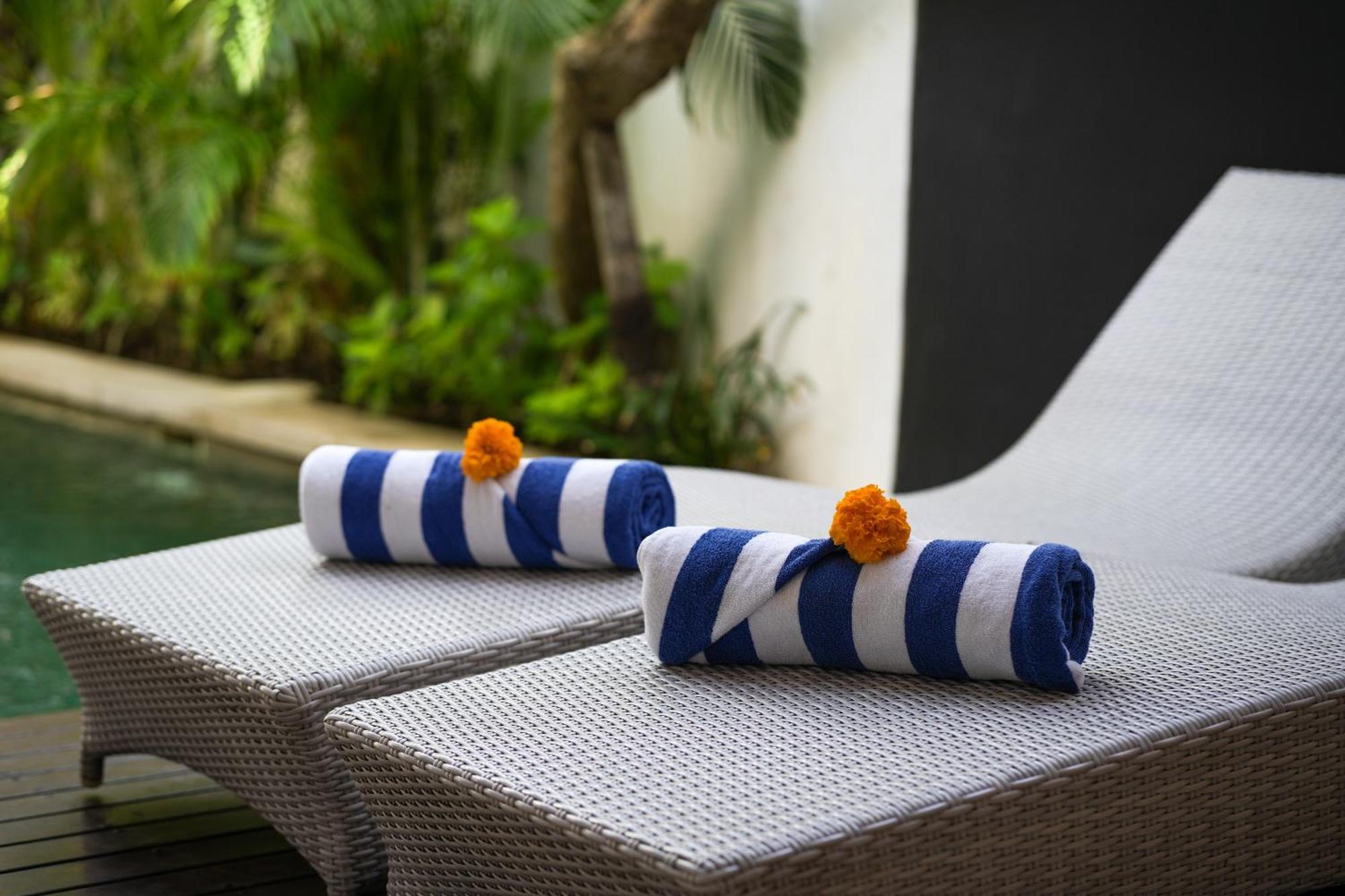 Mosan House - Unique Art-Filled Gem In Perfect Location A Short Walk From The Beach Or Seminyak Square Including Ac Office For Remote Working Eksteriør billede